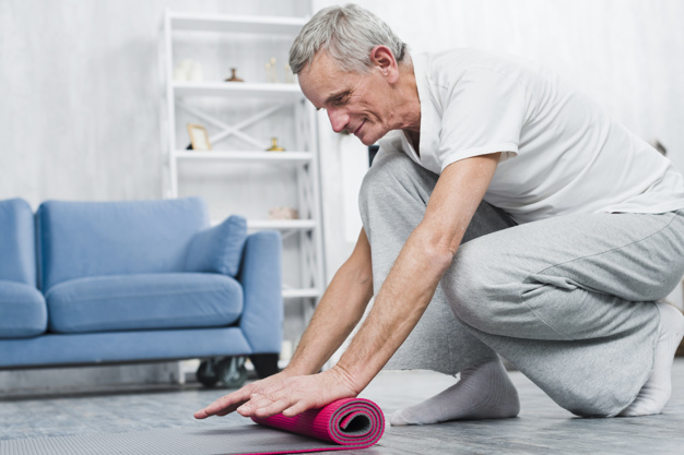 Yoga spécial homme : prendre soin de sa prostate grâce à quatre postures simples et ciblées !